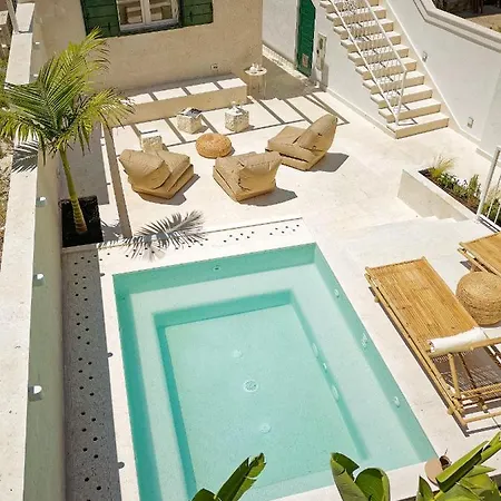 Ibella Luxury Bed & Breakfast 4*
