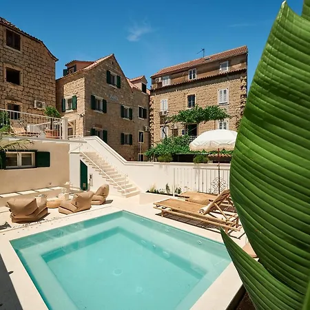 Nocleg ze śniadaniem Ibella Luxury 4*