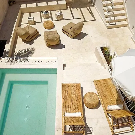 Nocleg ze śniadaniem Ibella Luxury 4*